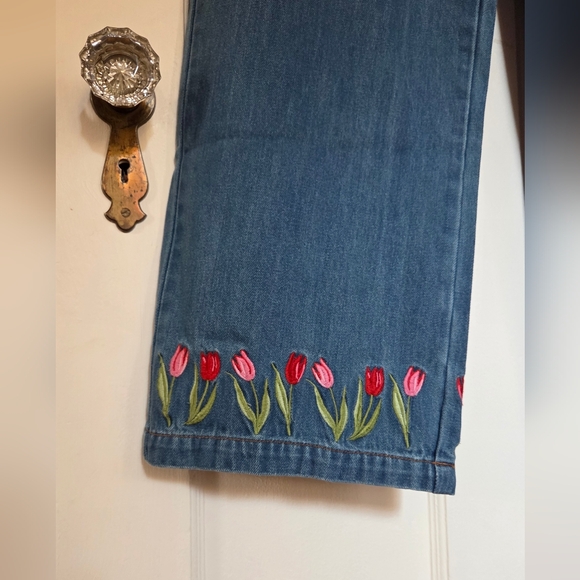 NWT Princess Highway Tulip Embroidered High Waisted Blue Jean - Picture 6 of 9
